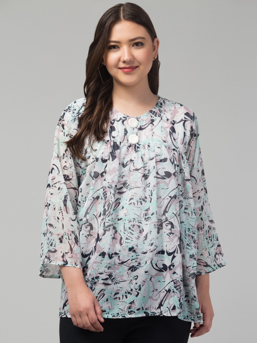 

Vastrasky Global Abstract Printed Crepe Top, Green