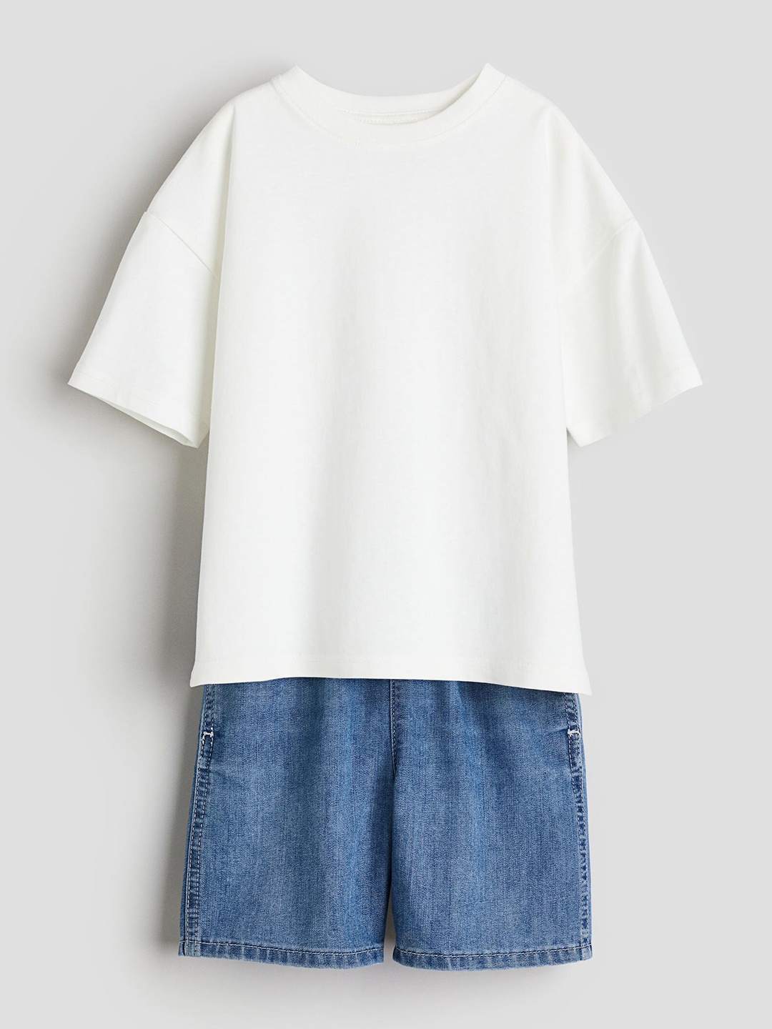 

H&M Boys Pure Cotton 2-Piece T-shirt And Shorts Set, White