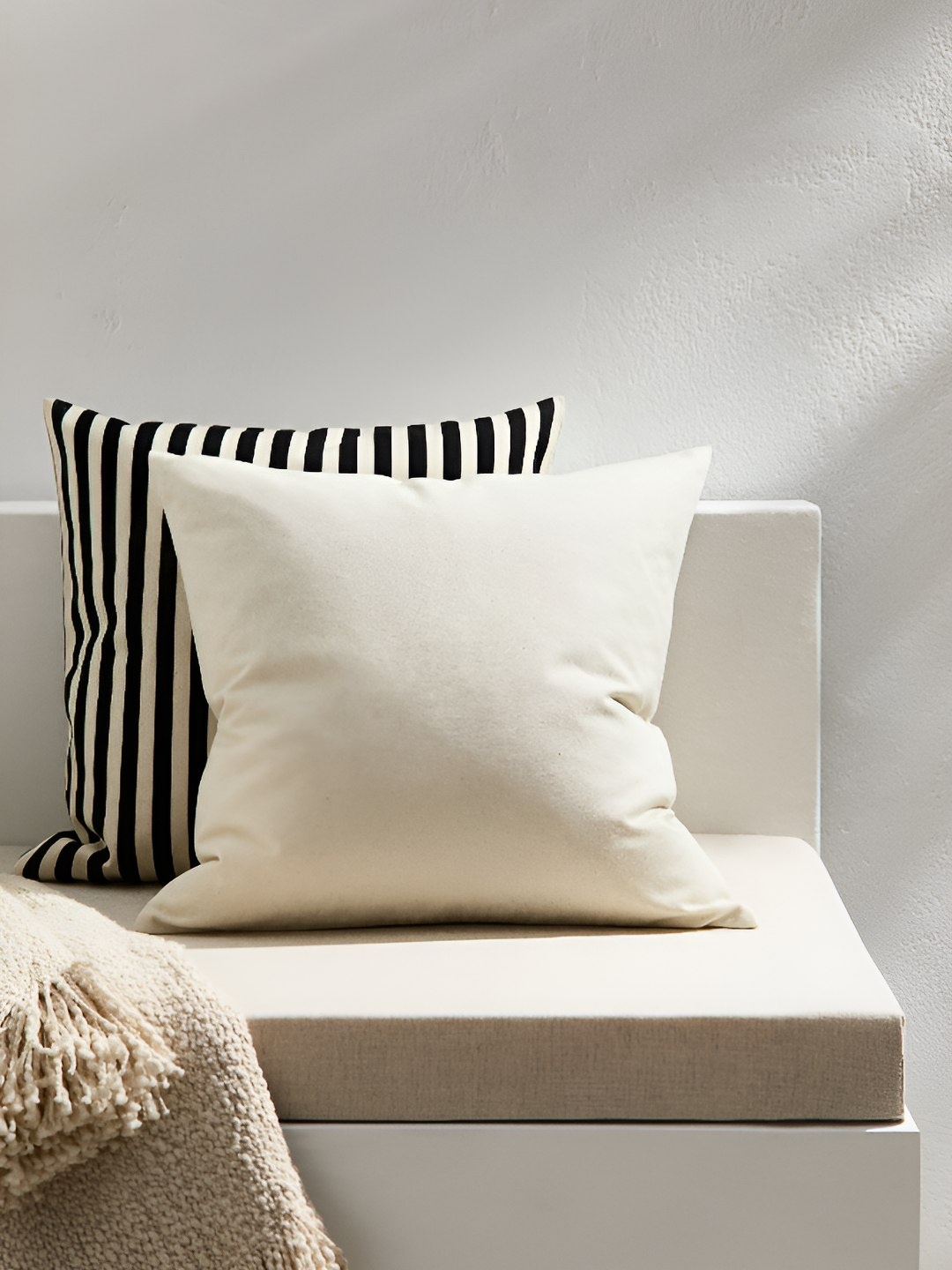 

H&M Beige Pure Cotton Outdoor Cushion Cover