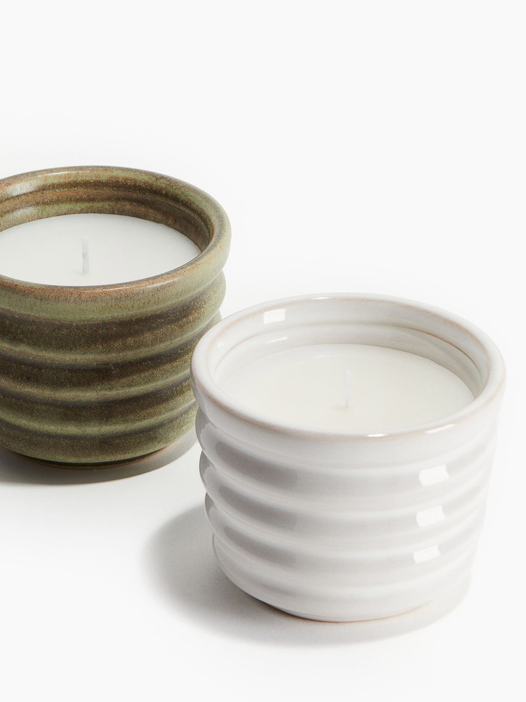 

H&M White Scented Candle In A Stoneware Holder