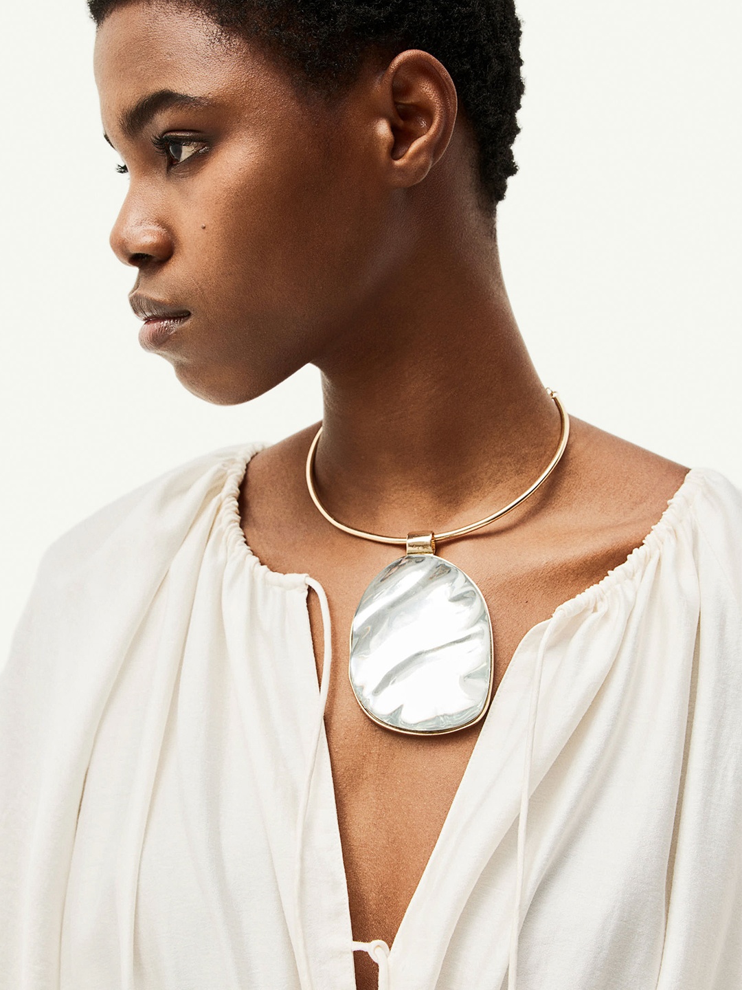 

H&M Short Pendant Necklace, Gold