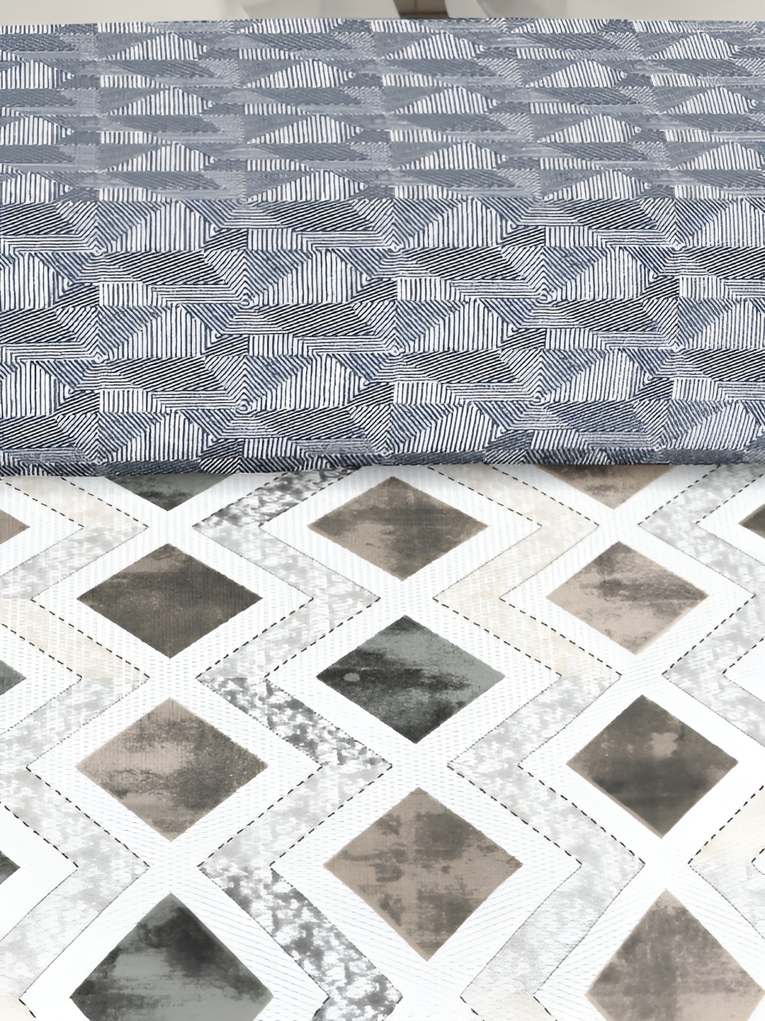

borato Grey & White Geometric AC Room 300 GSM Cotton Single Bed Dohar