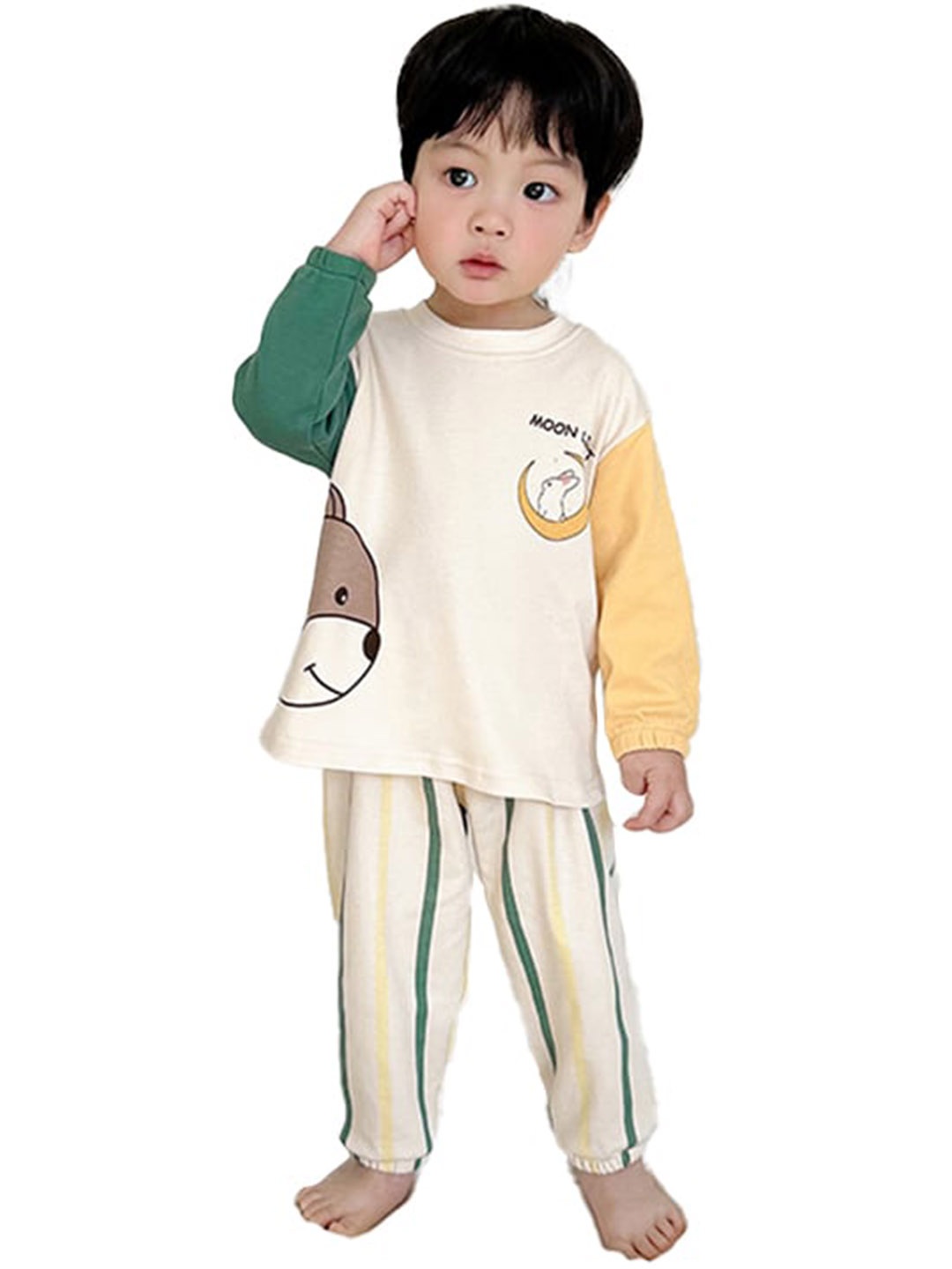 

StyleCast x Revolte Boys Yellow Graphic Printed Pure Cotton T-Shirt & Pyjama