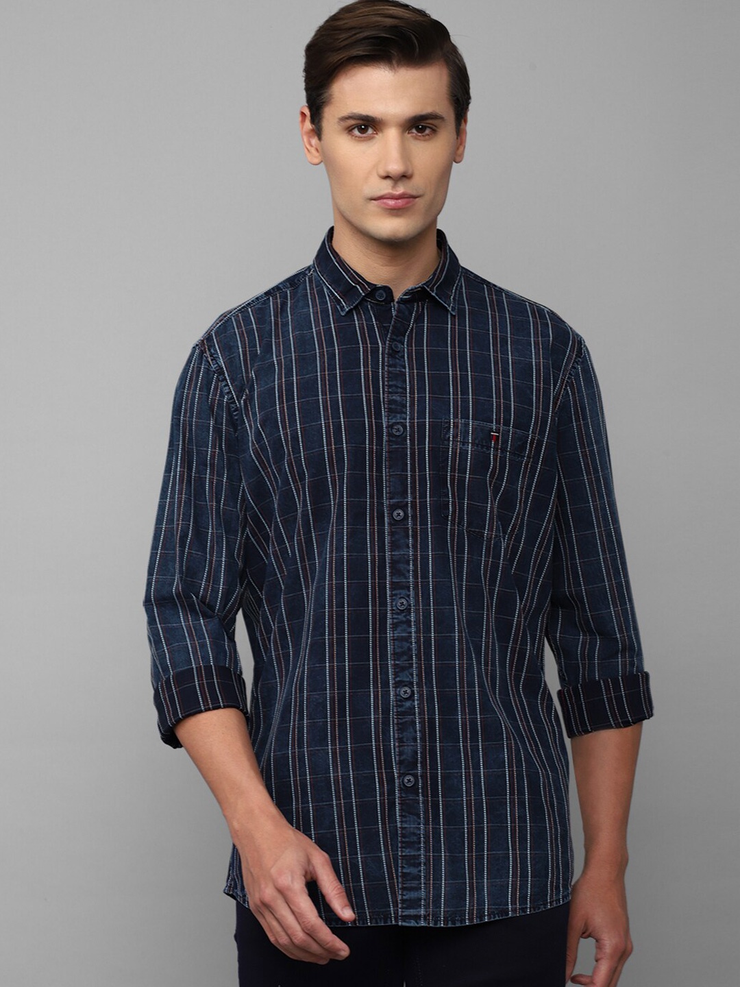 

Louis Philippe Jeans Slim Fit Checked Pure Cotton Casual Shirt, Navy blue