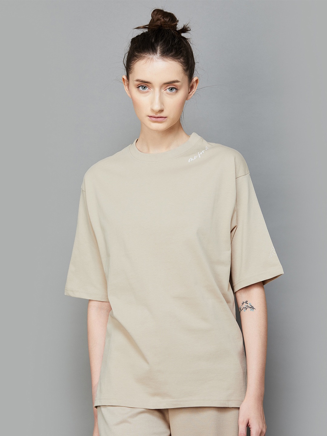 

Kappa Drop-Shoulder Sleeves Cotton T-shirt, Beige