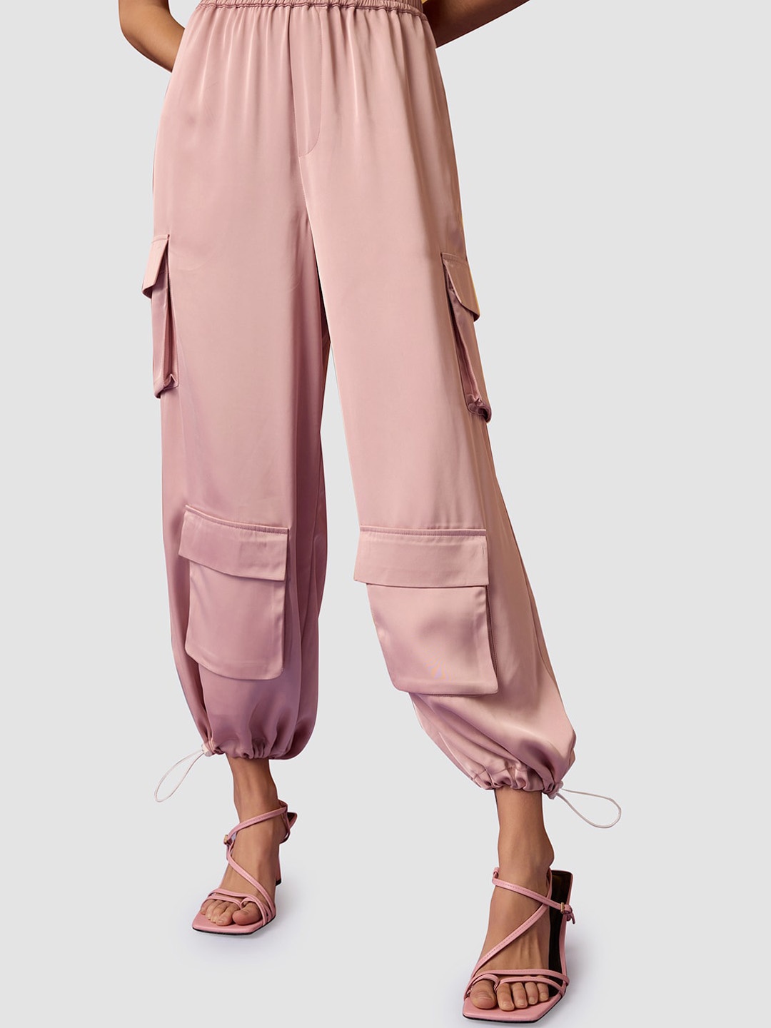 

Muvazo Women Relaxed-Fit Mid Rise Joggers, Peach