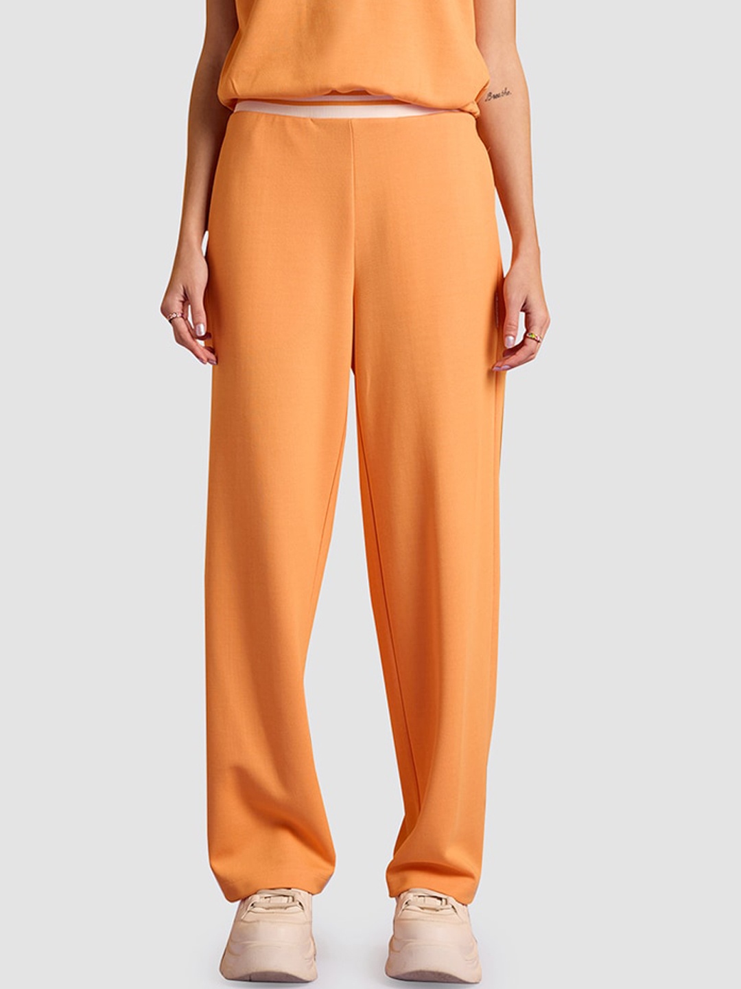 

Muvazo Women Mid Rise Track Pants, Orange