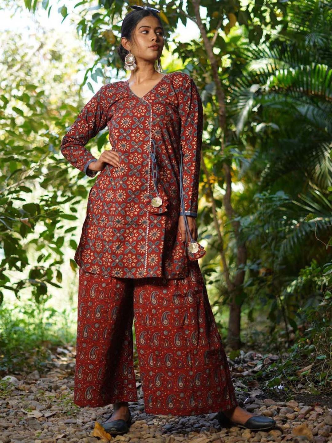 

THE VASILIKI Ajrakh Printed V-Neck Pure Cotton Angrakha Kurti, Red