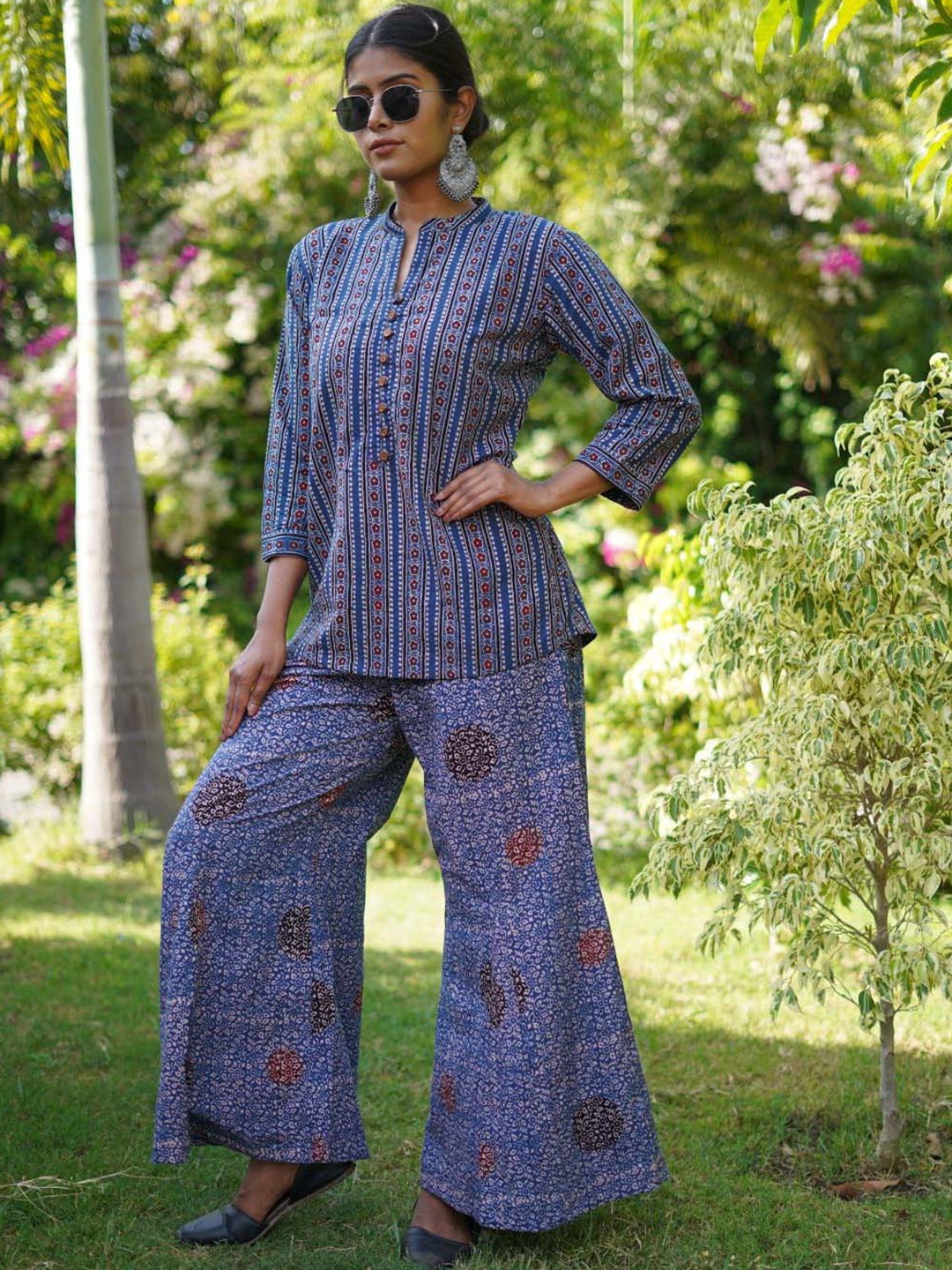 

THE VASILIKI Ajrakh Printed Mandarin Collar Pure Cotton Kurti, Blue