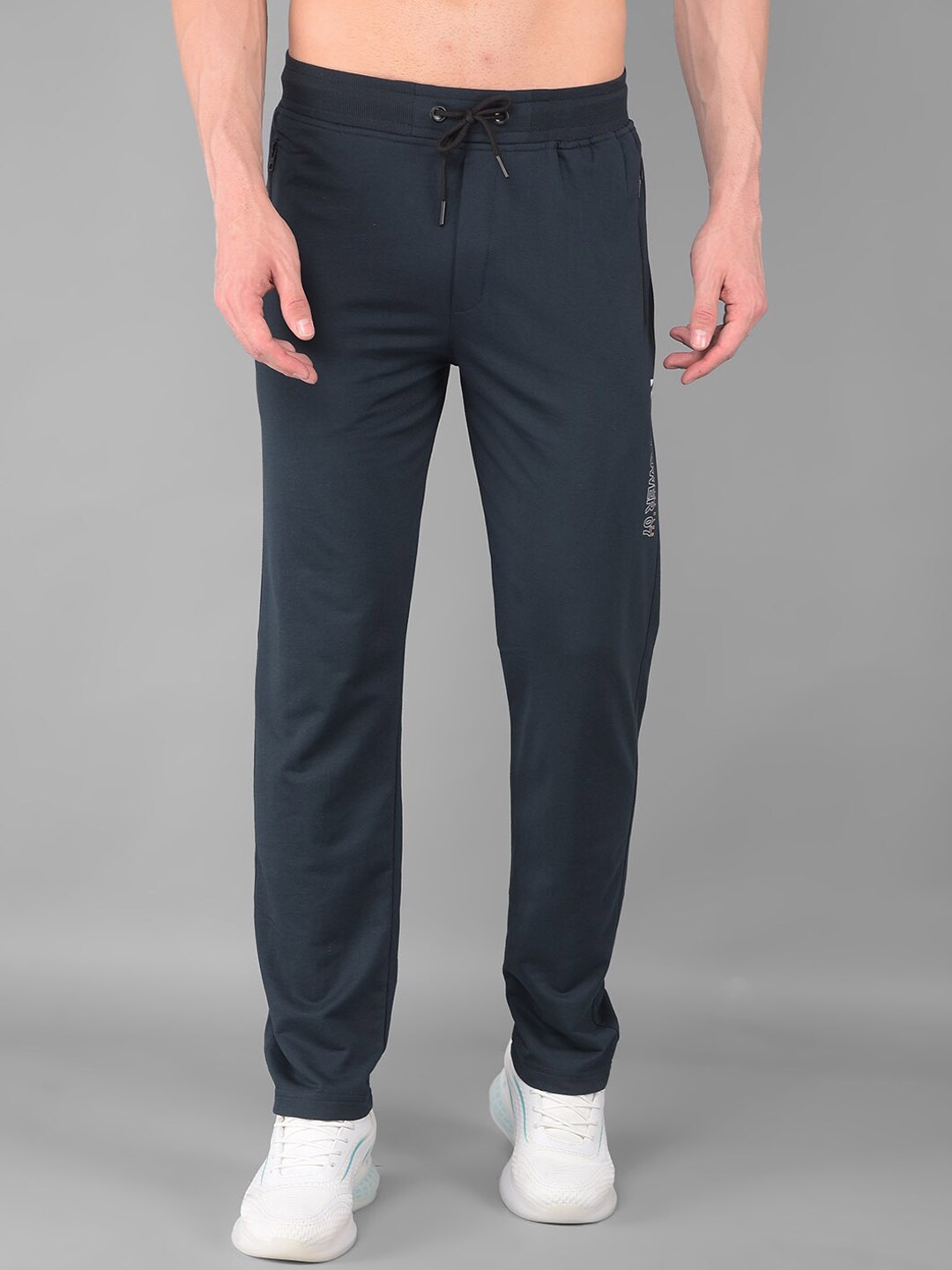 

COBB Men Cotton Mid Rise Track Pants, Green