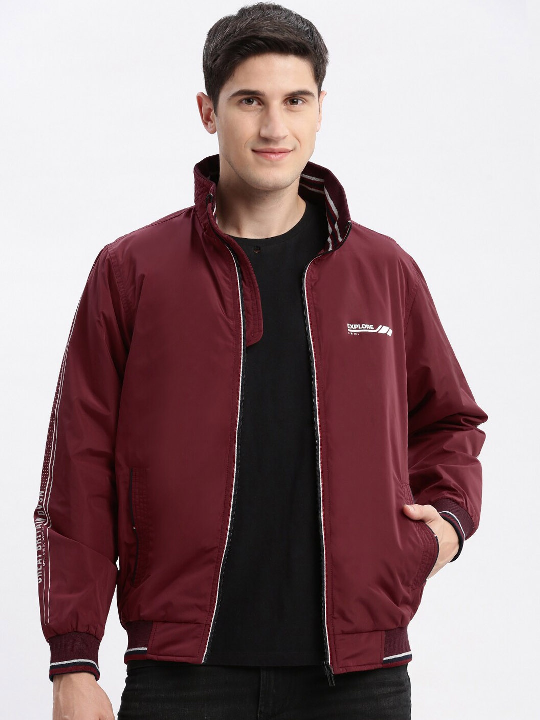 

SHOWOFF Mock Collar Long Sleeves Zip Detail Rapid-Dry Windcheater Bomber Jacket, Maroon