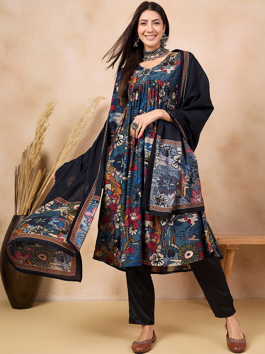 

Anouk Floral Printed Regular Kurta With Trousers & Dupatta, Blue