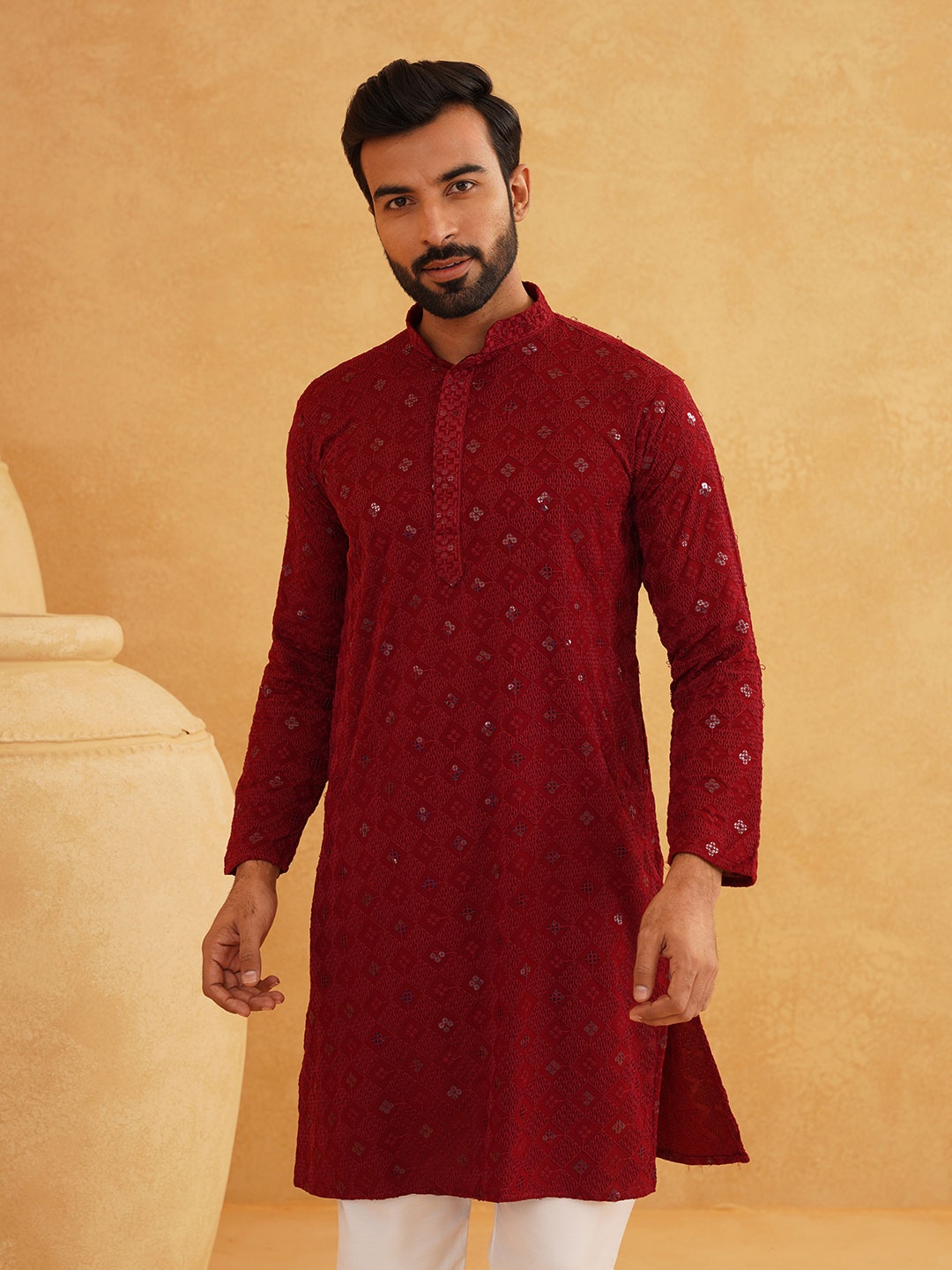 

SOJANYA Embroidered Mandarin Collar Long Sleeves Straight Kurta, Maroon