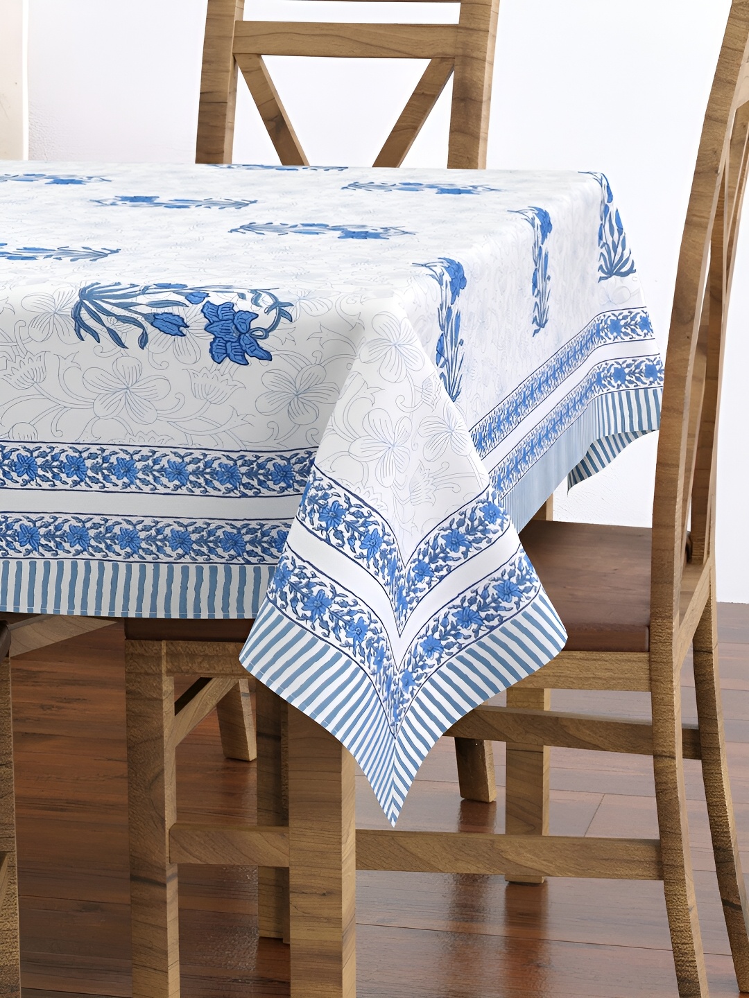 

BLOCKS OF INDIA Blue & White Ethnic Motifs Cotton 6-Seater Table Cover