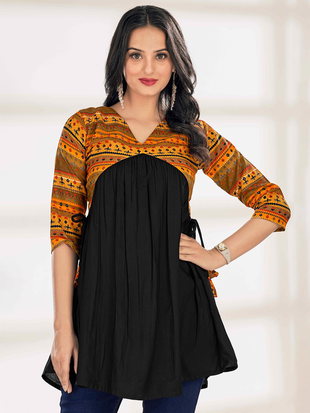 

TextileNow Printed Ethnic Tunic, Black
