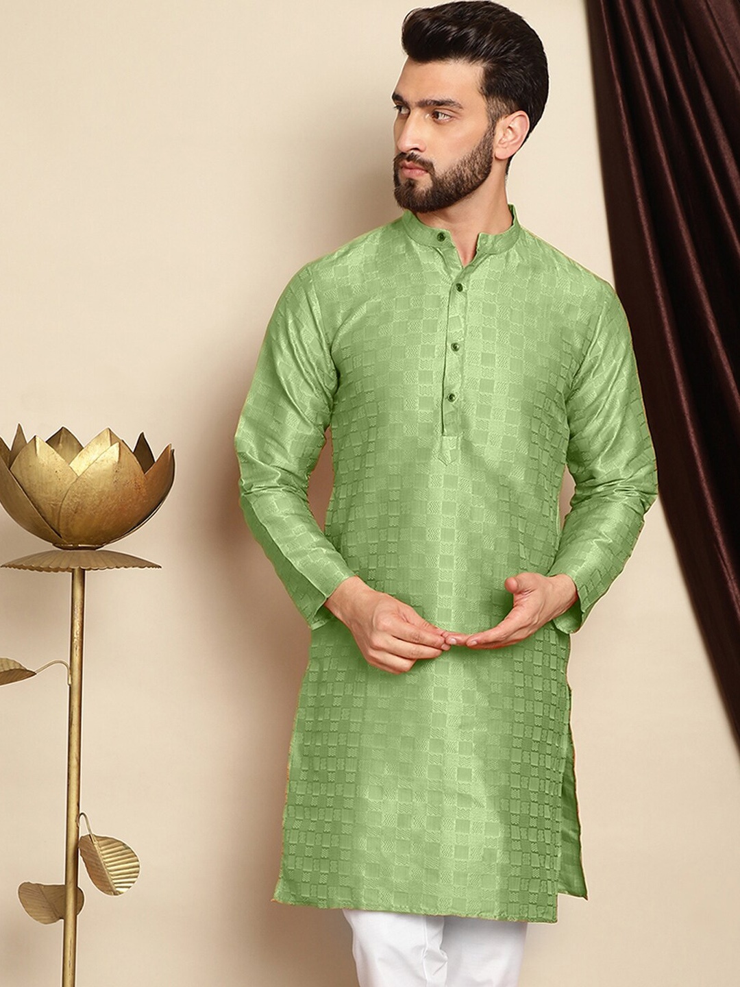 

Anouk Checked Mandarin Collar Long Sleeves Thread Work Kurta, Green