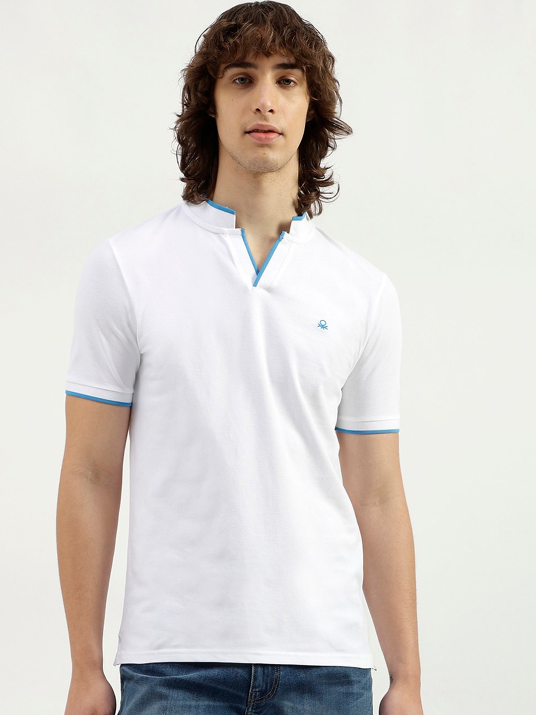 

United Colors of Benetton Mandarin Collar T-shirt, White