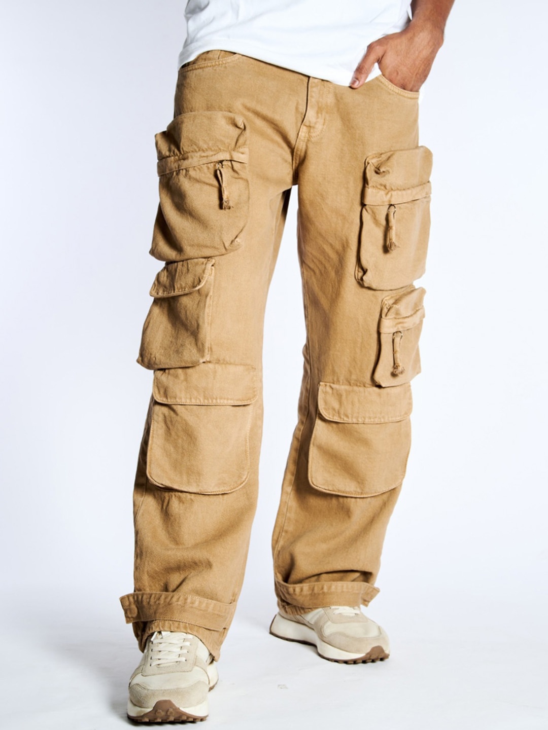 

7Shores Men Classic Mid-Rise Regular Fit Cotton Cargos Trousers, Brown