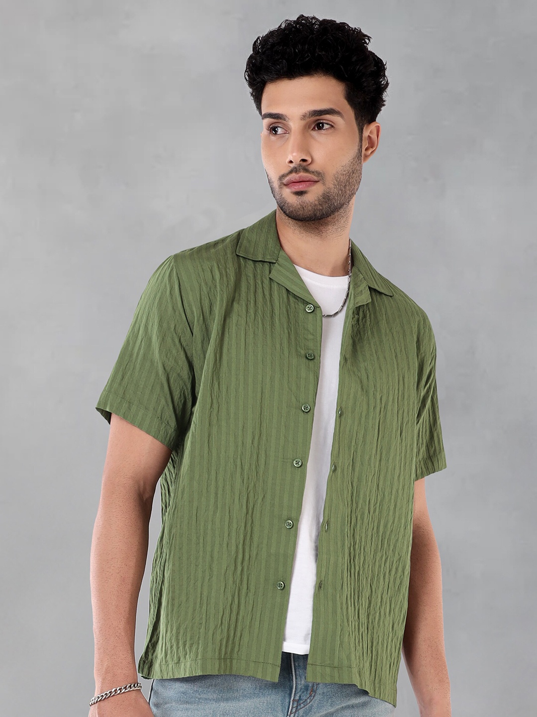 

Beyoung Classic Vertical Stripes Cuban Collar Short Sleeves Cotton Casual Shirt, Green