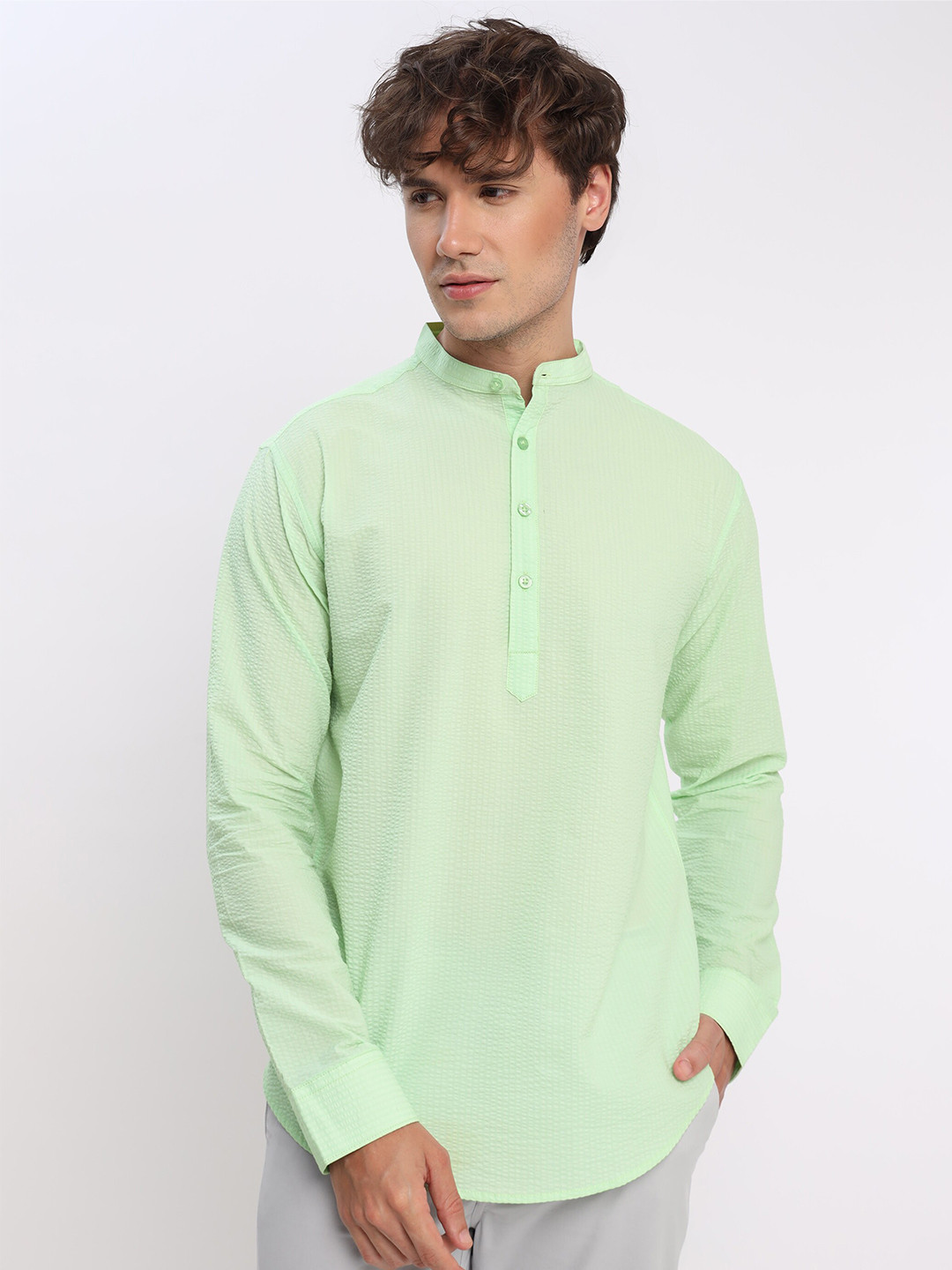 

Beyoung Classic Textured Band Collar Cotton Seersucker Casual Shirt, Green