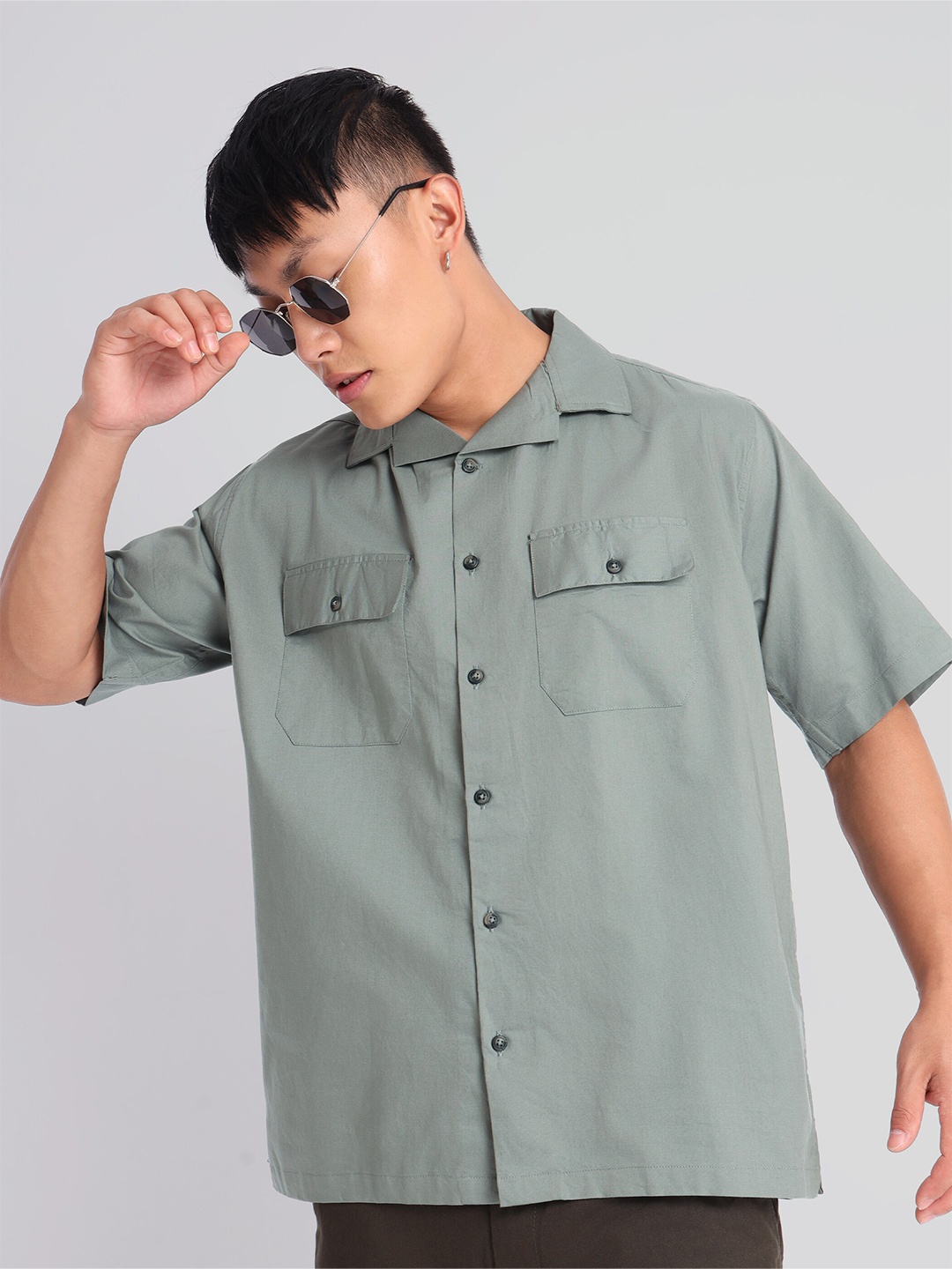 

Beyoung Classic Cuban Collar Short Sleeves Cotton Oxford Casual Shirt, Grey