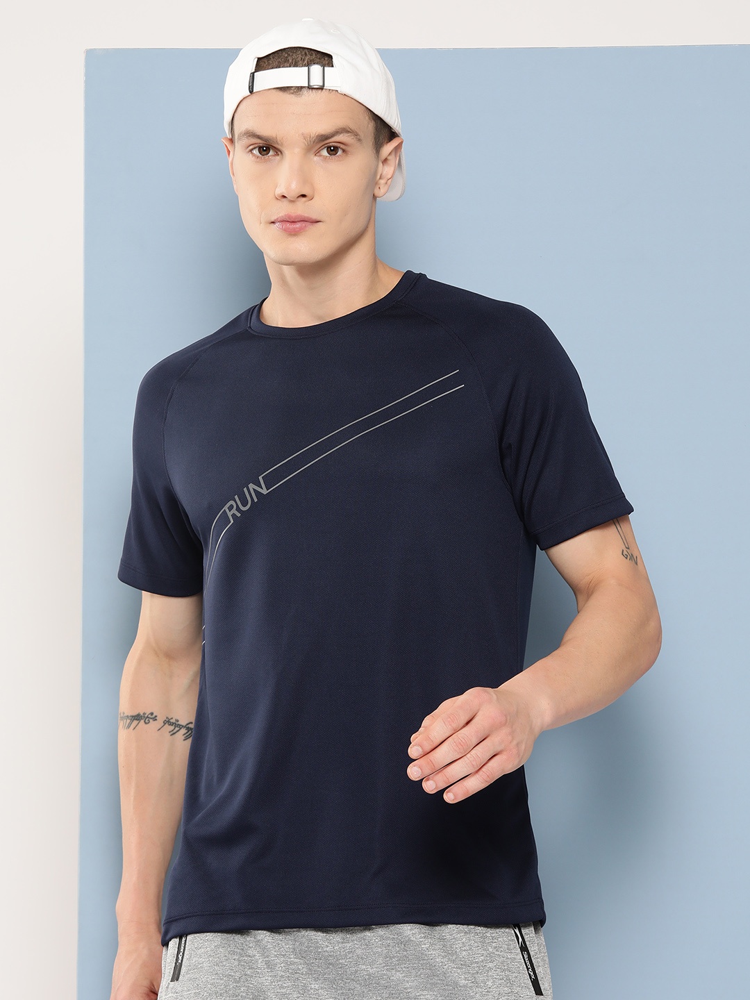 

Slazenger Men Typography Printed Ultra-Dry Running T-shirt, Navy blue
