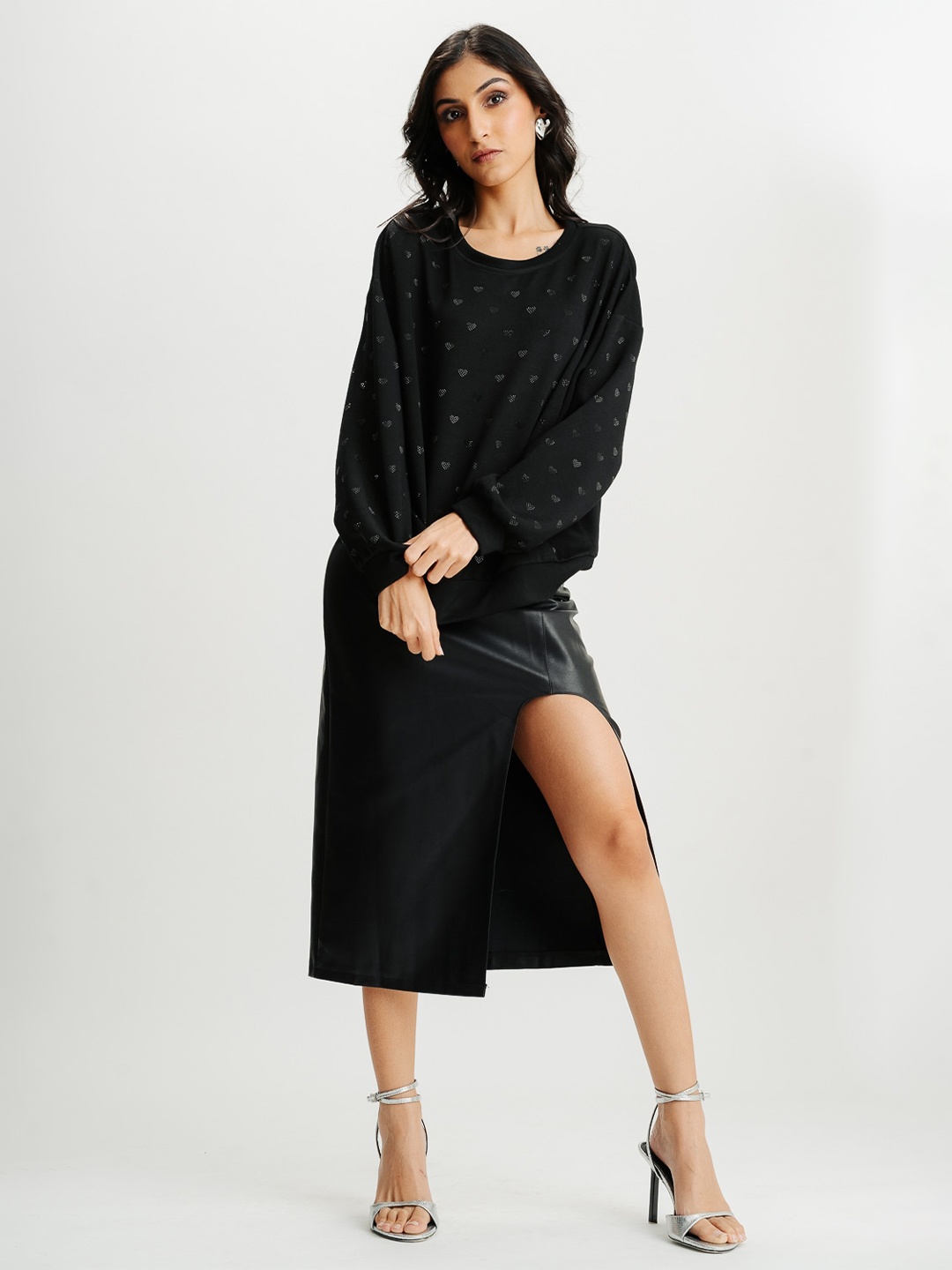 

FREAKINS Round Neck Pullover Sweatshirt, Black