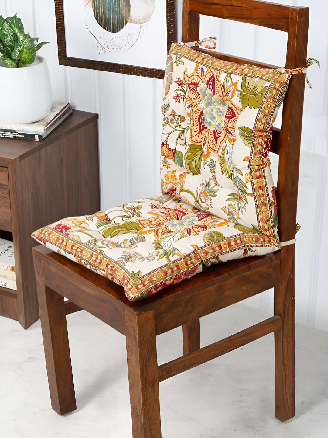

TARAN LIVING 2-Pcs White & Brown Printed Cotton Square Cushion Chair Pads