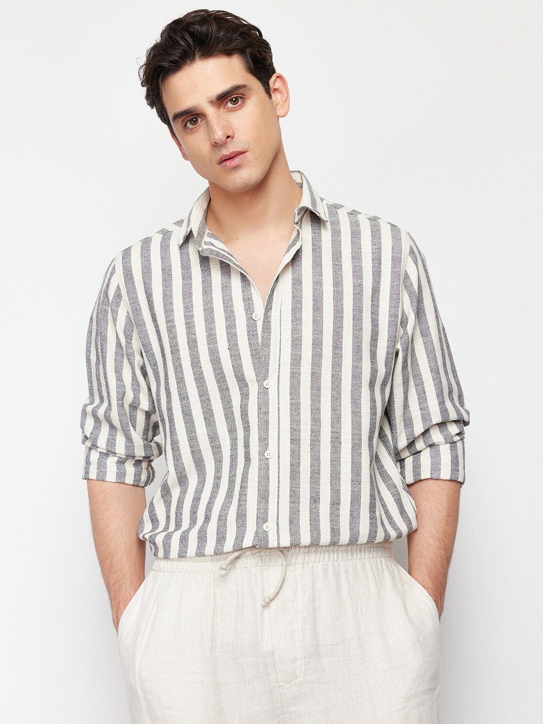 

Trendyol Vertical Stripes Striped Casual Shirt, Grey