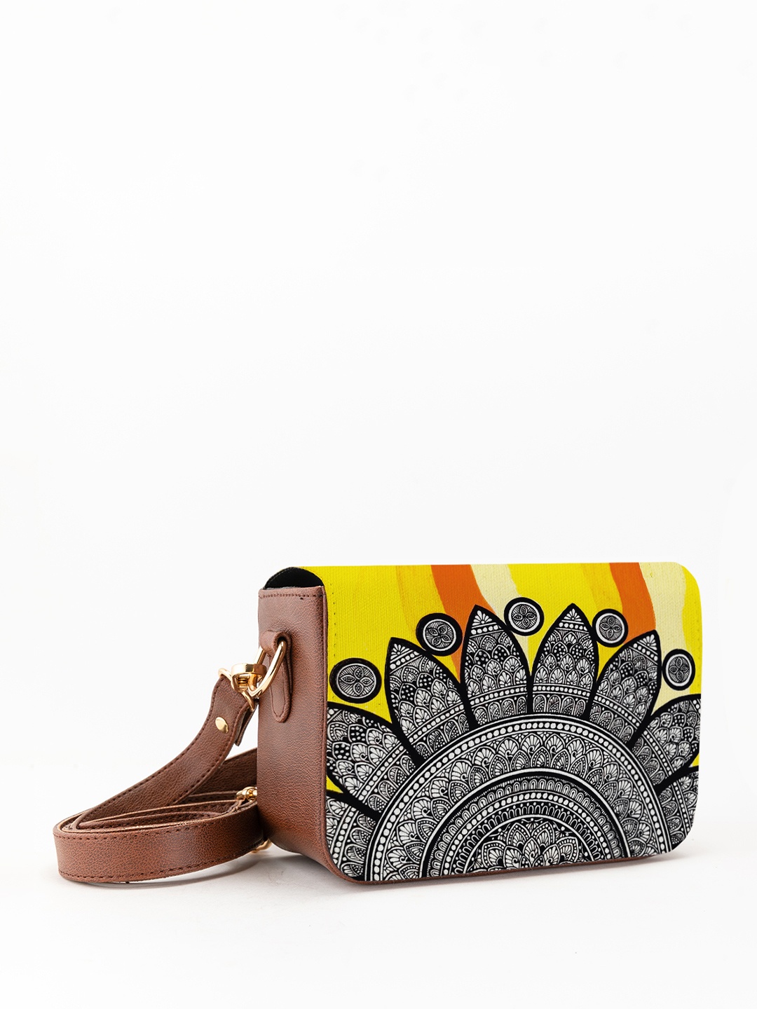 

Kalankit Printed Swagger Sling Bag, Yellow