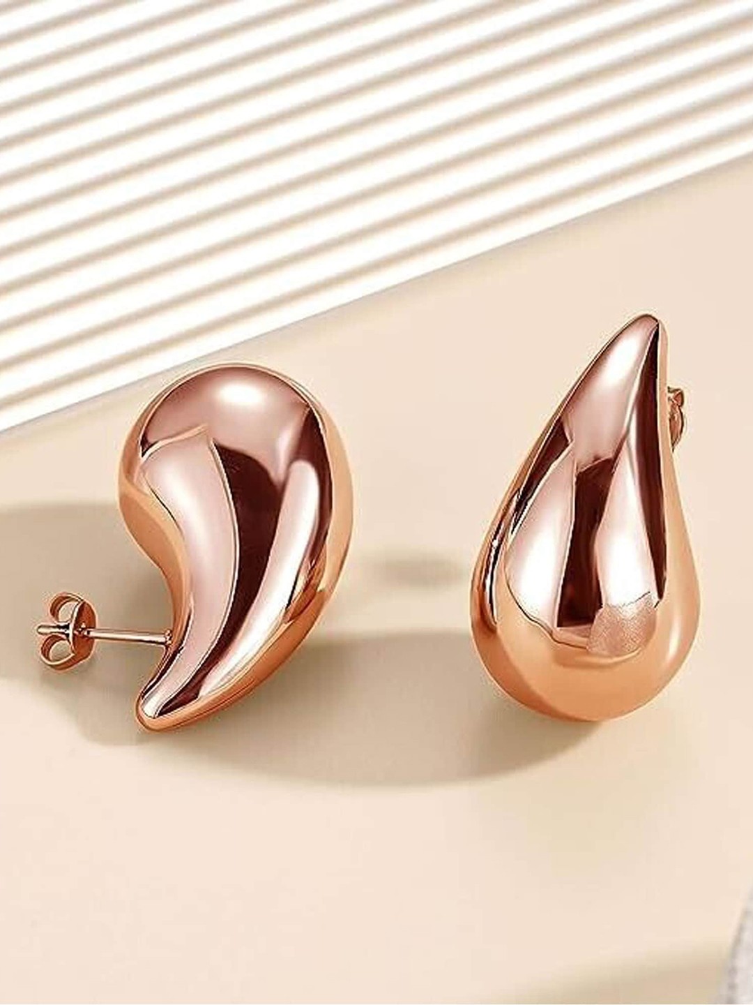 

Fashion Frill Stainless Steel Rose Gold Plated Studs Earrings