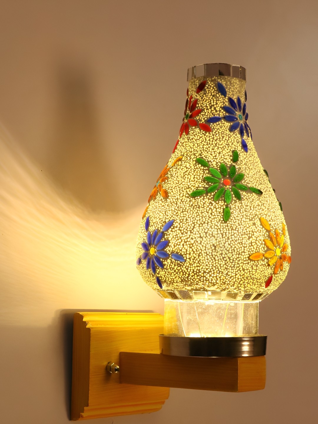 

1ST TIME White & Red Textured Glass Traditional Abstract Shaped Shaped Wall Lamp