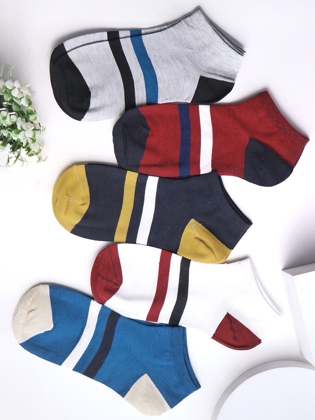 

Brauch Men Pack Of 5 Assorted Patterned Ankle Length Socks