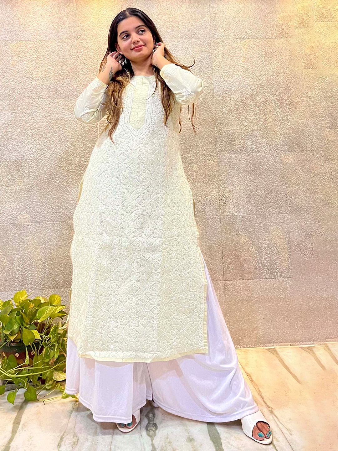 

THE VASILIKI Pure Cotton Floral Chikankari Kurta, Beige