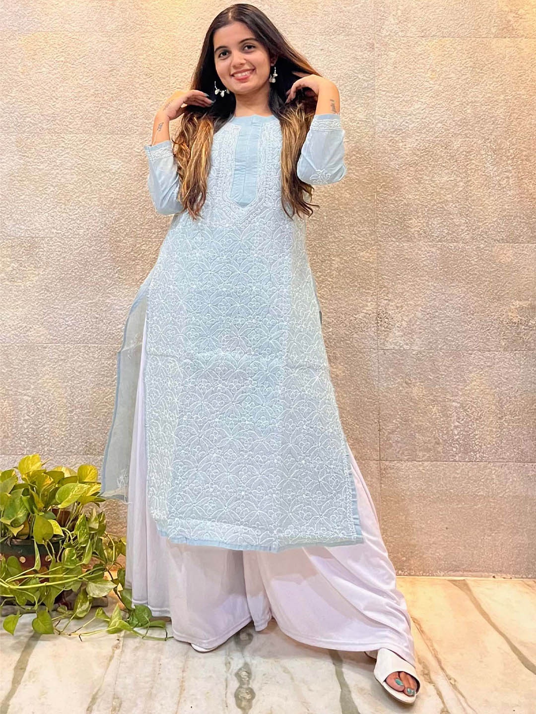 

THE VASILIKI Pure Cotton Floral Embroidered Chikankari Kurta, Blue