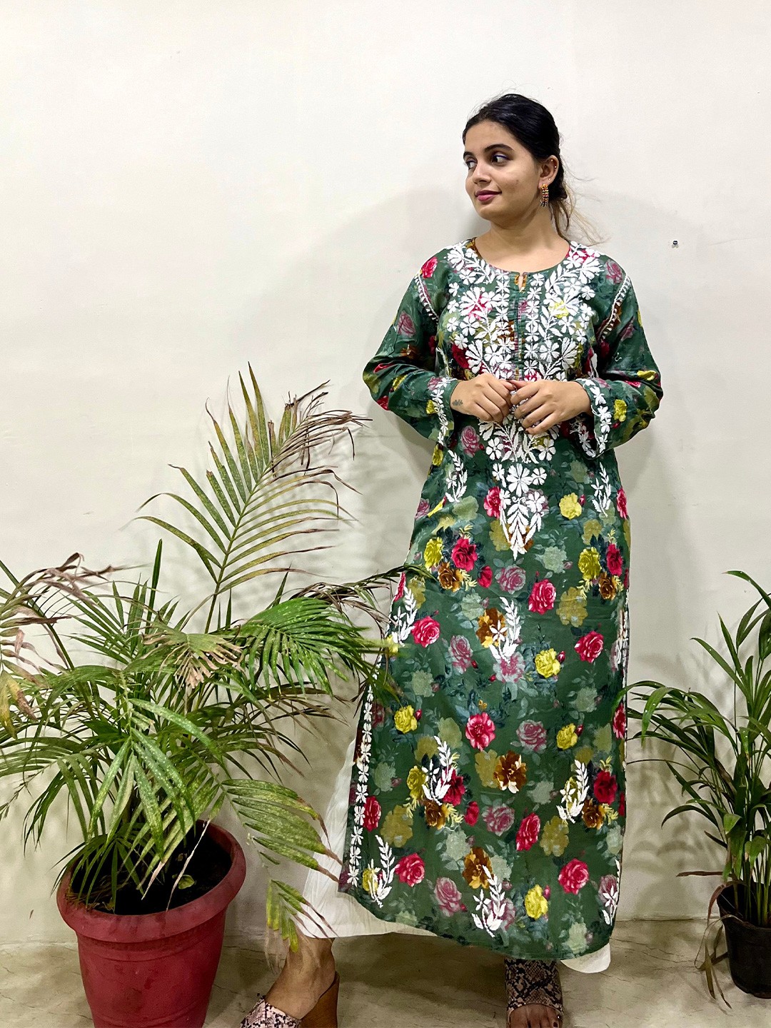 

THE VASILIKI Pure Cotton Floral Printed Chikankari Kurta, Green
