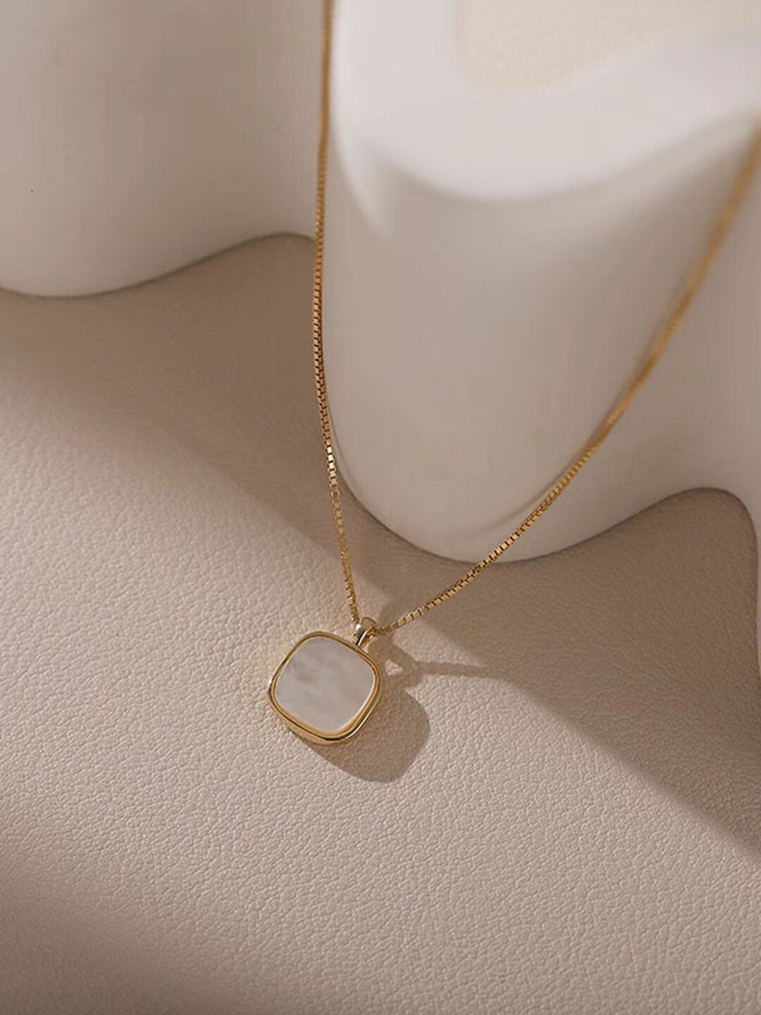 

VAGHBHATT Stainless Steel Stone Studded Versatile Delicate Square Shape Pendant Chain, Gold