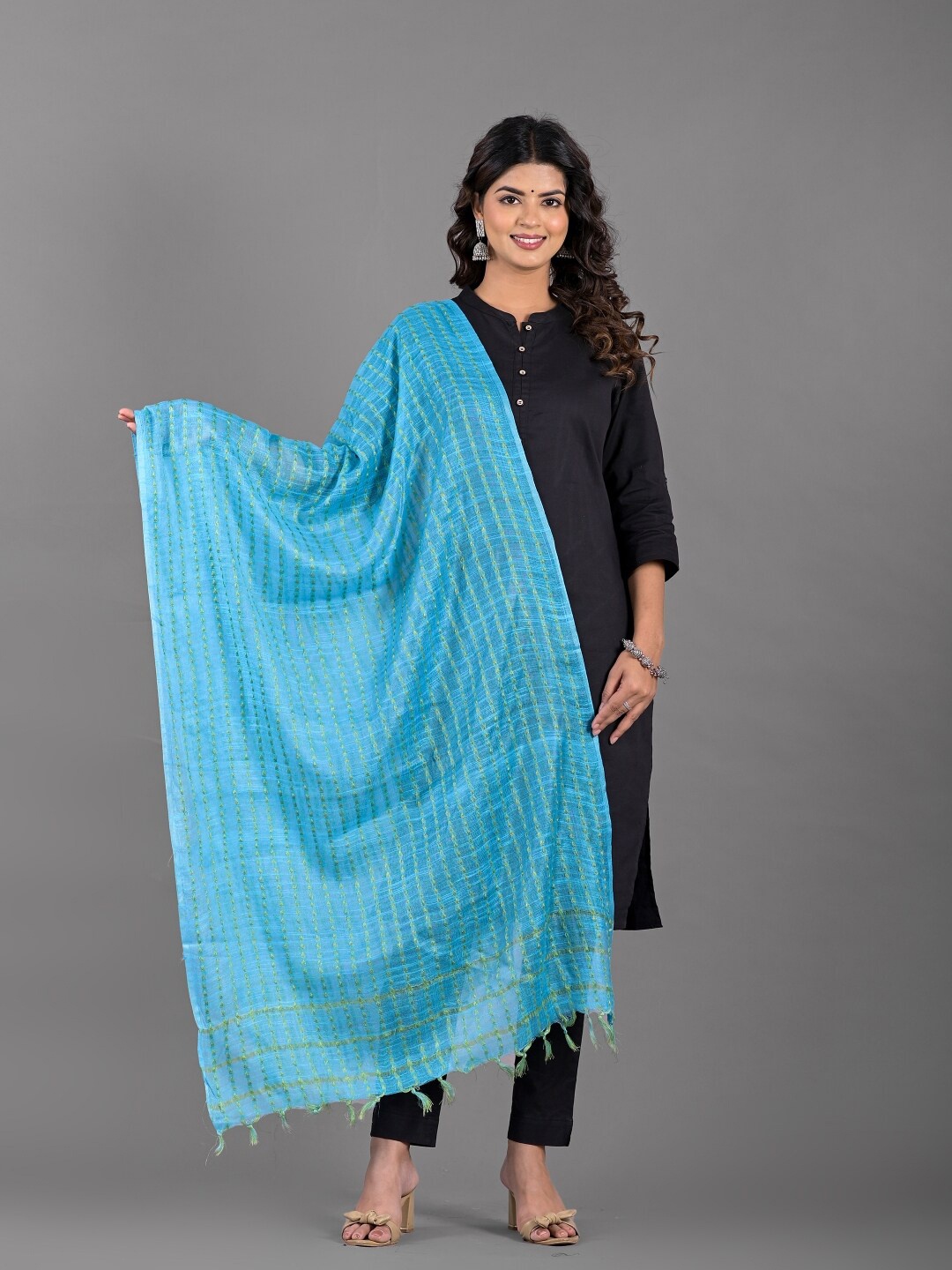 

Apratim Striped Dupatta, Turquoise blue