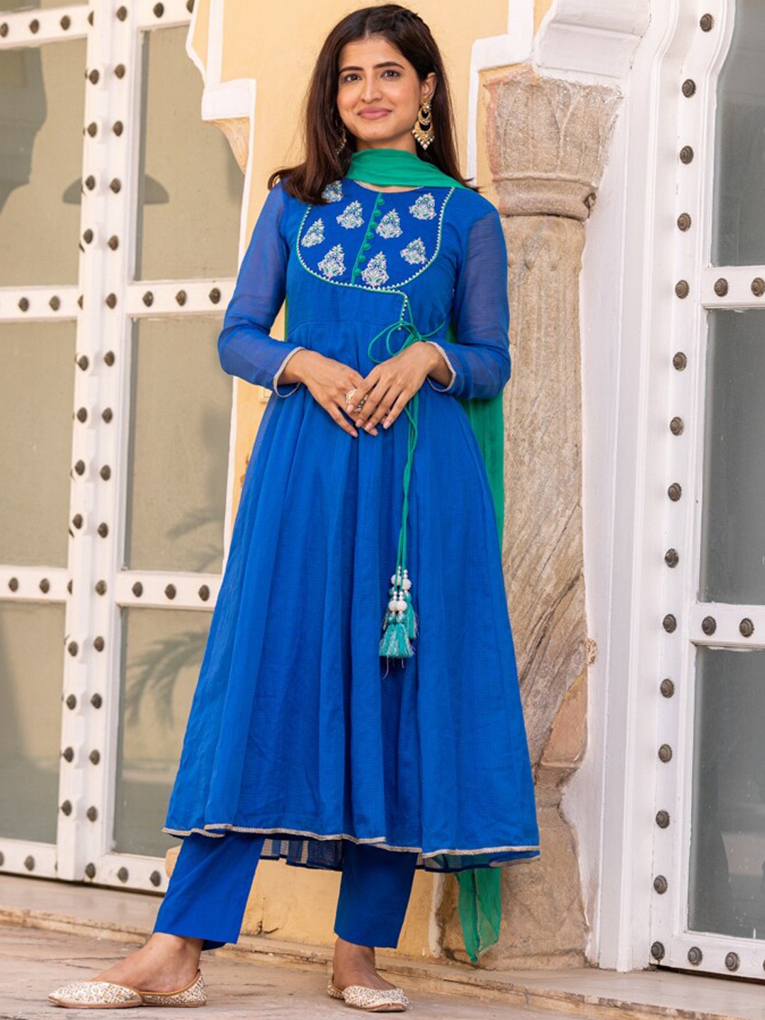

Ambraee Thread Work Angrakha A-Line Kurta with Trousers & Dupatta, Blue