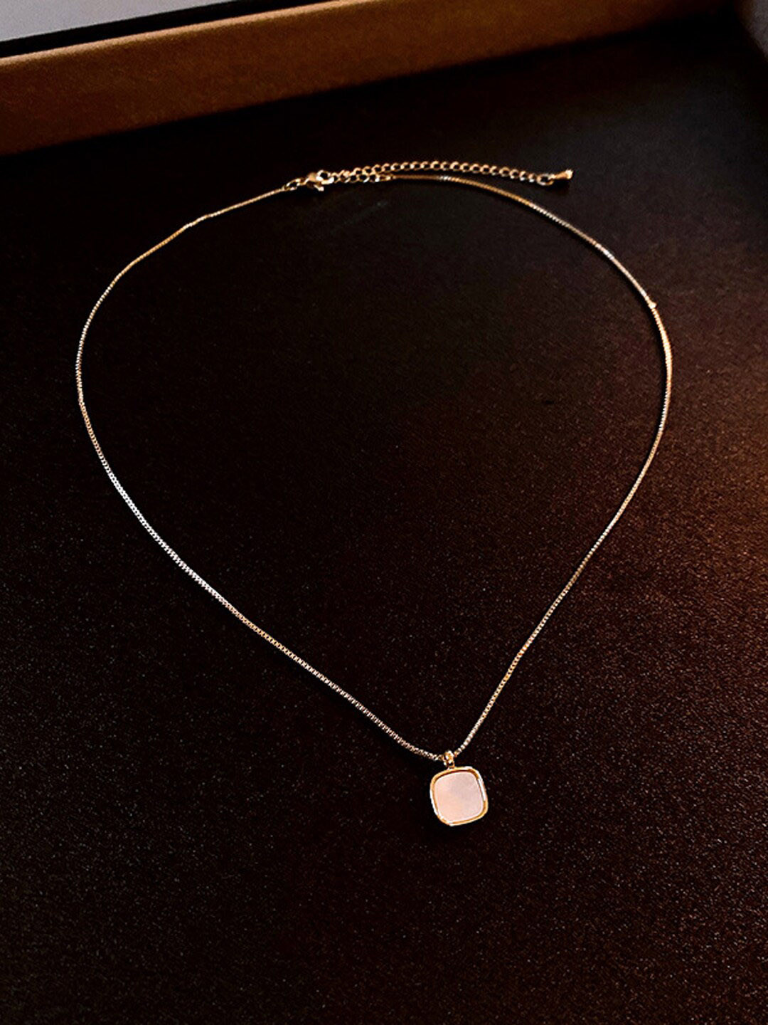 

FIMBUL Stainless Steel Stone Studded Versatile Delicate Square Shape Pendant Chain, Gold