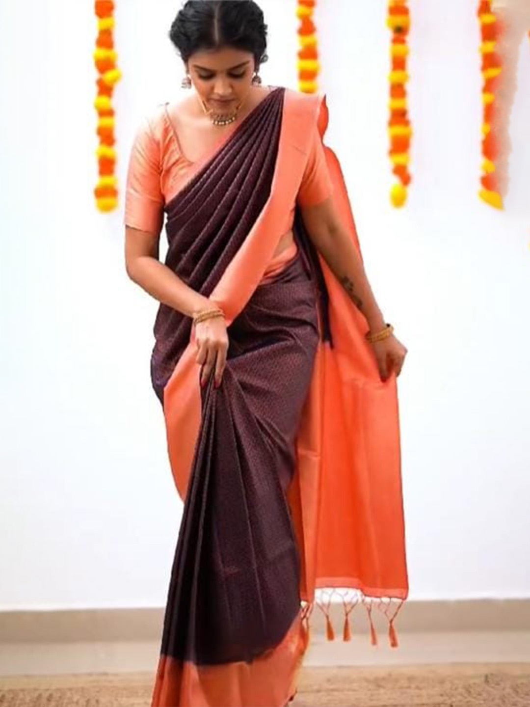 

PAVANPUTRA FAB Woven Design Zari Banarasi Saree, Navy blue