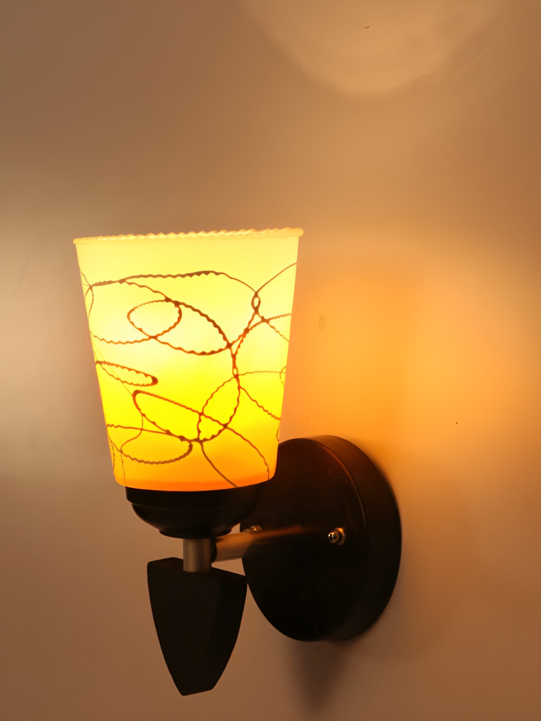 

1ST TIME Yellow & White Colourblocked Glass Traditional Cylinder Shaped Wall Lamp