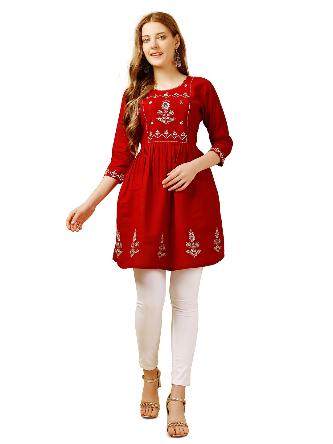 

WILNERCROWN Ethnic Motifs Embroidered A-Line Kurti, Red