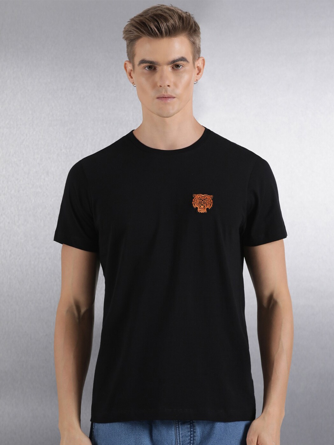 

Breakbounce Round Neck Short Sleeves Cotton T-shirt, Black