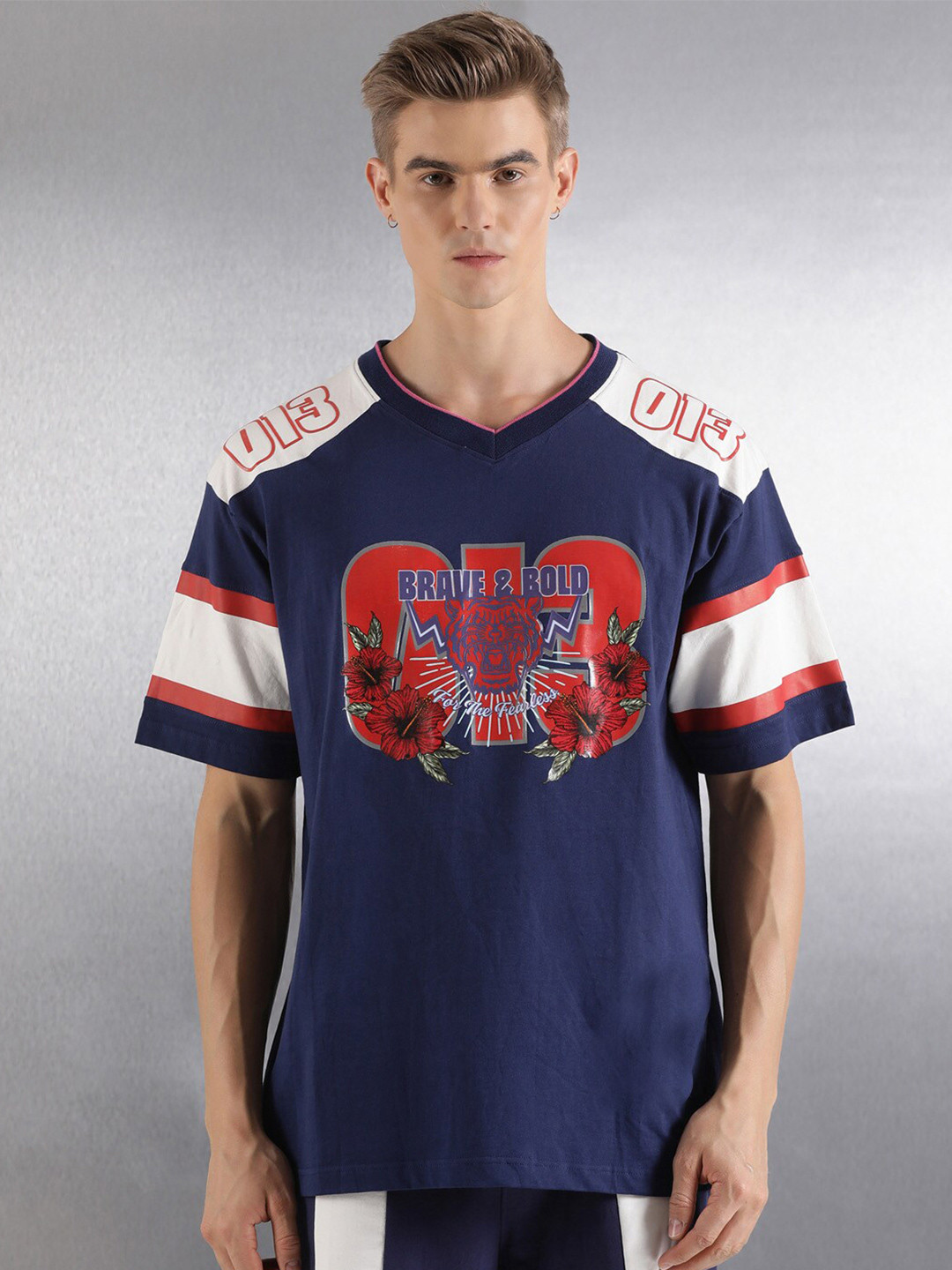 

Breakbounce Typography Printed V-Neck Drop-Shoulder Sleeves Oversized T-shirt, Navy blue
