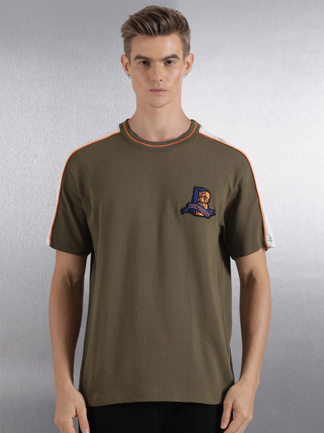 

Breakbounce Round Neck Extended Sleeves Cotton T-shirt, Olive