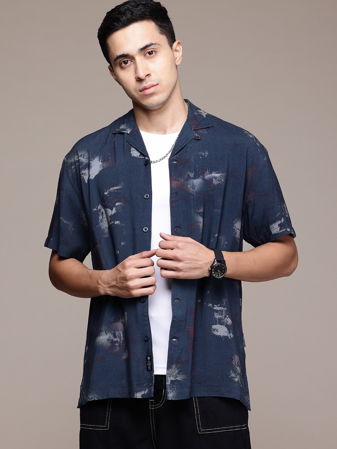 

The Roadster Lifestyle Co. Men Printed Relaxed Casual Shirt, Navy blue