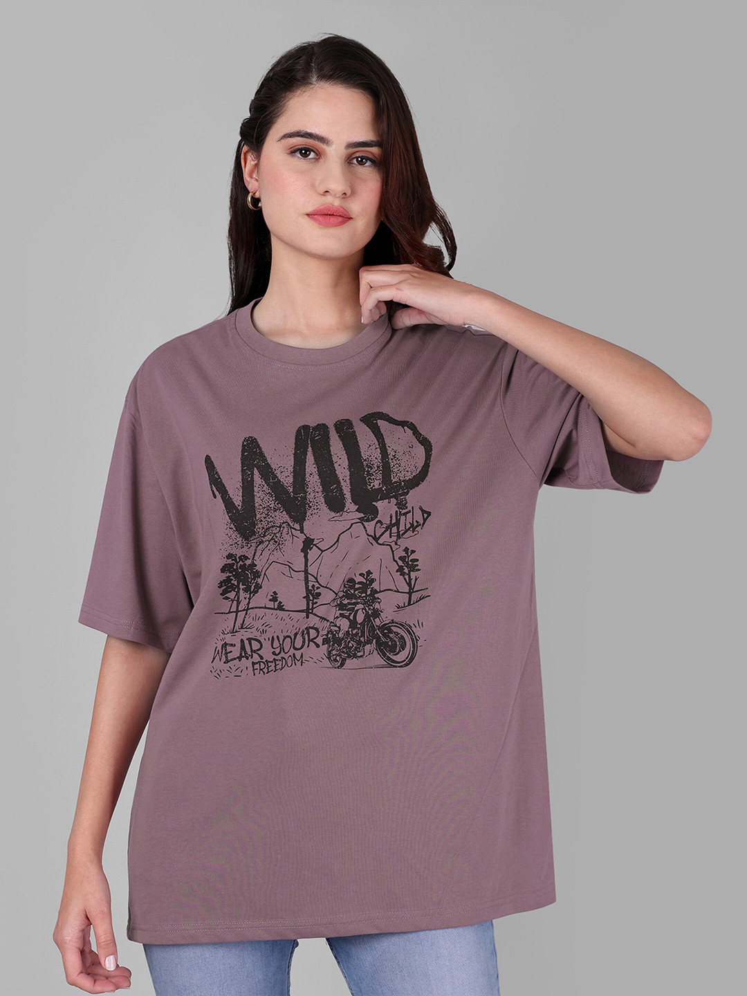 

The Roadster Lifestyle Co Mauve Graphic Printed Cotton Round Neck Oversized-Fit Tshirt