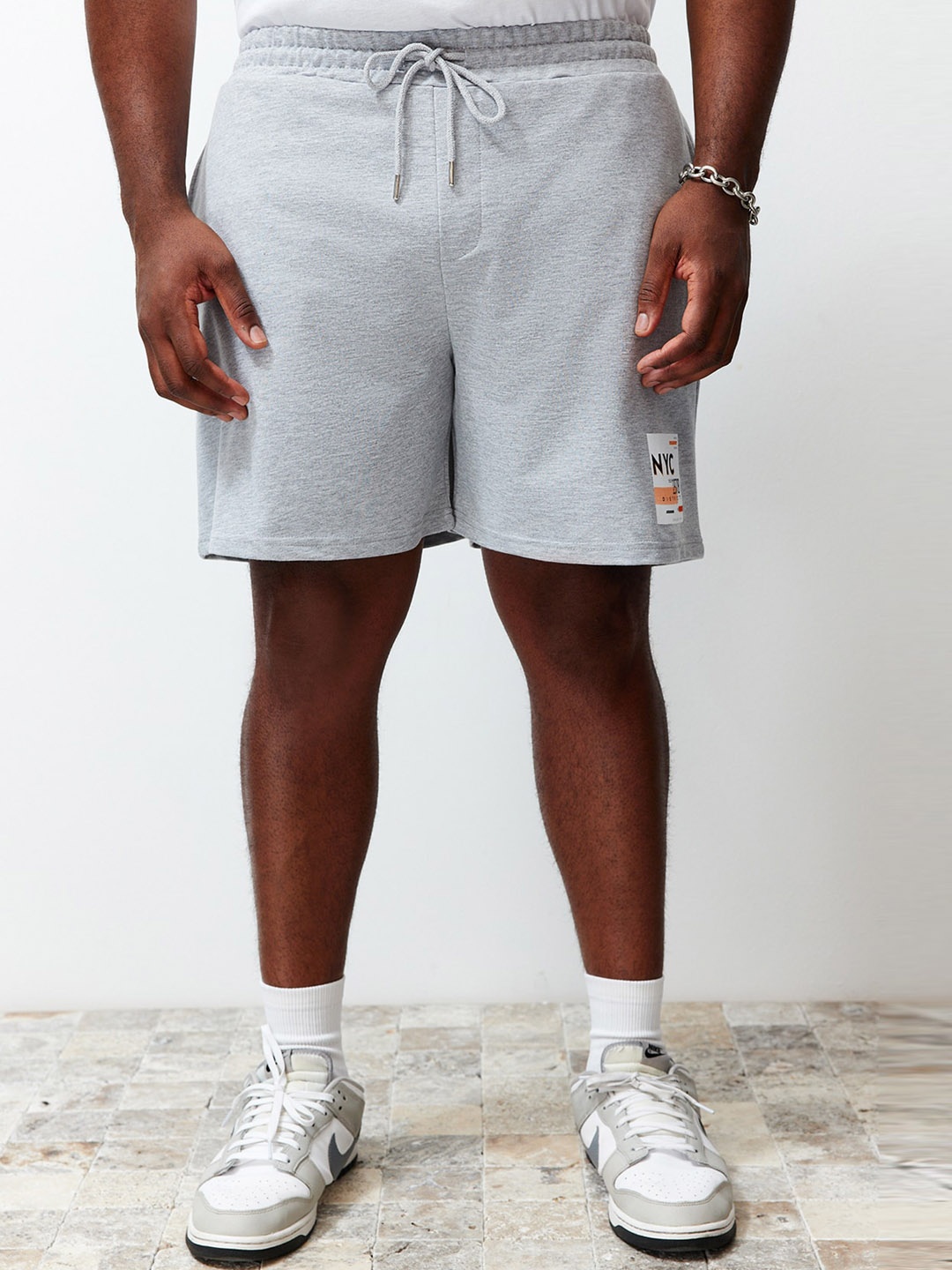 

Trendyol Men Mid-Rise Regular Fit Shorts, Grey