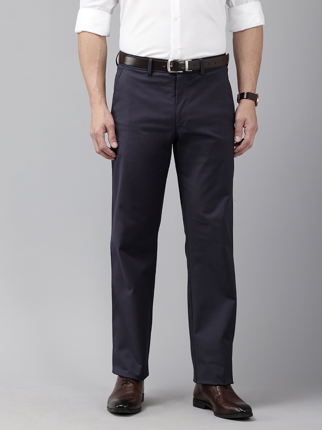 

Van Heusen Men Custom Fit Formal Trousers, Navy blue